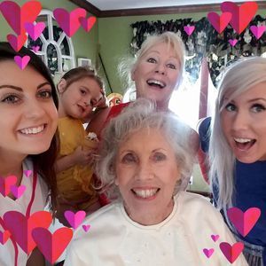 Meet your Posher, Toni